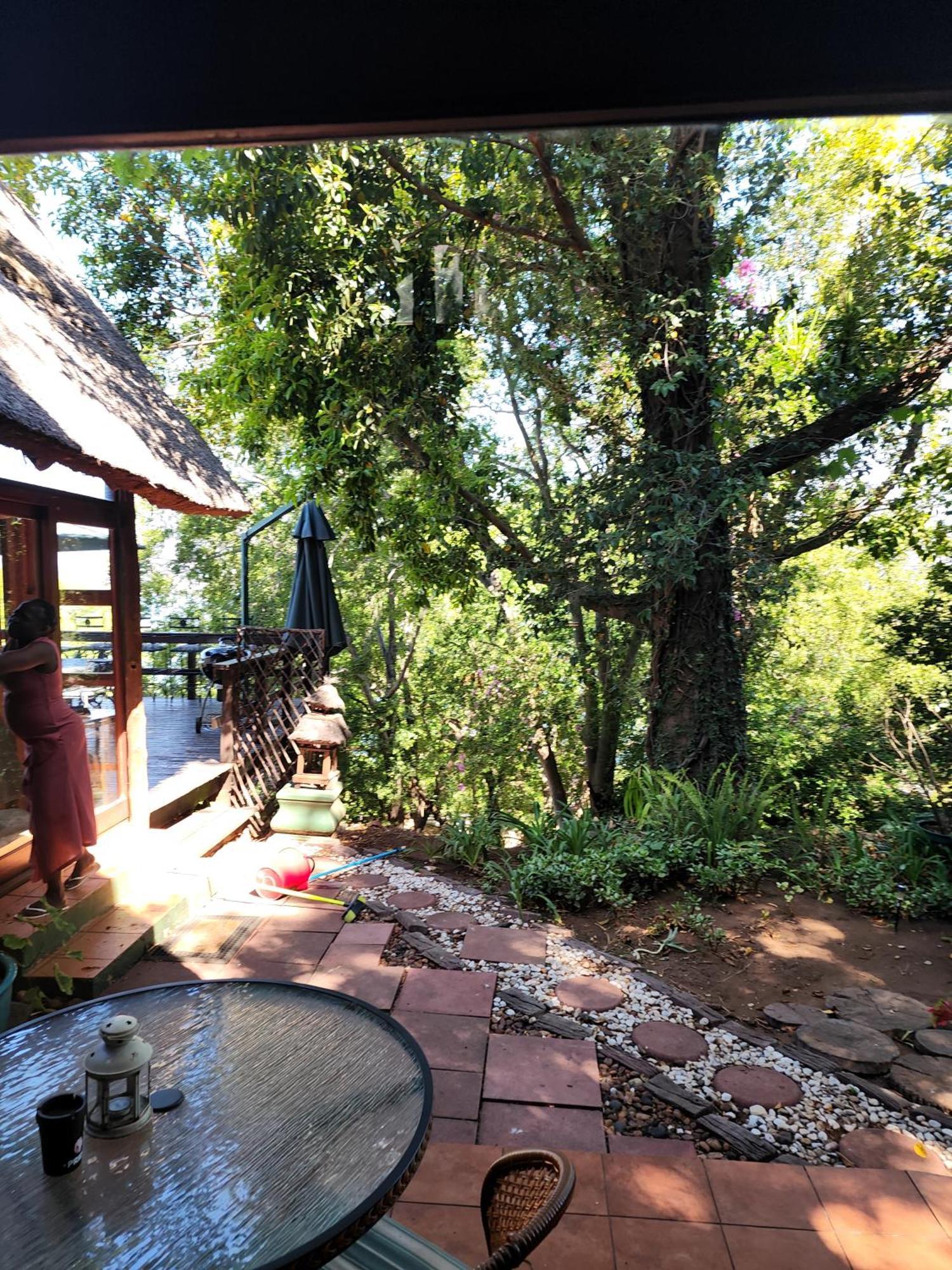Bali At Scenic Haven Lodge In Hartbeespoort Eksteriør bilde