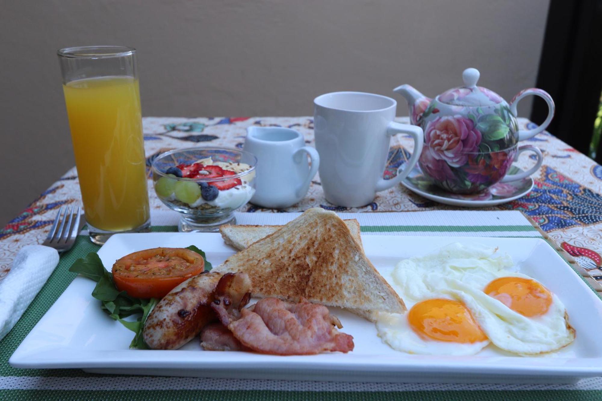 Bali At Scenic Haven Lodge In Hartbeespoort Eksteriør bilde