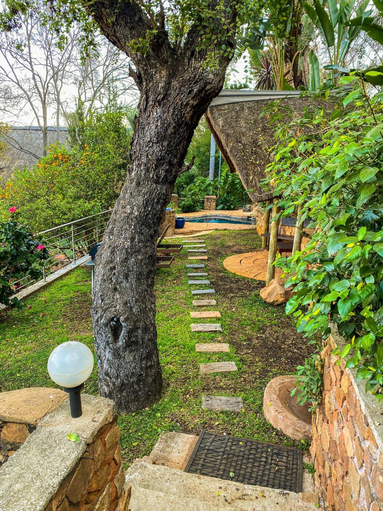 Bali At Scenic Haven Lodge In Hartbeespoort Eksteriør bilde